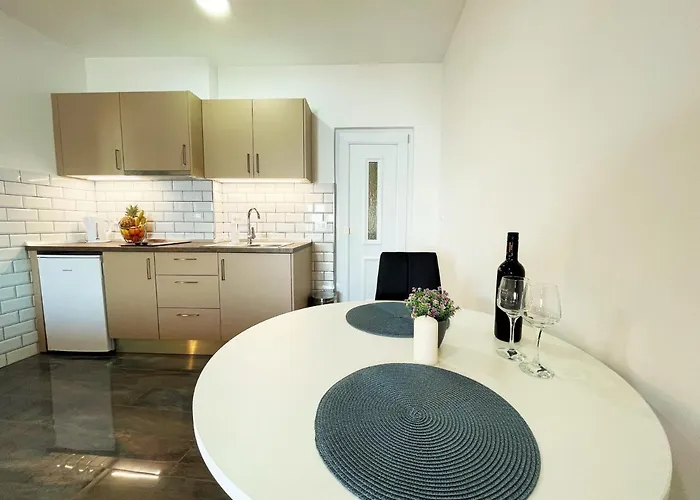 Sunset 아파트 믈리니